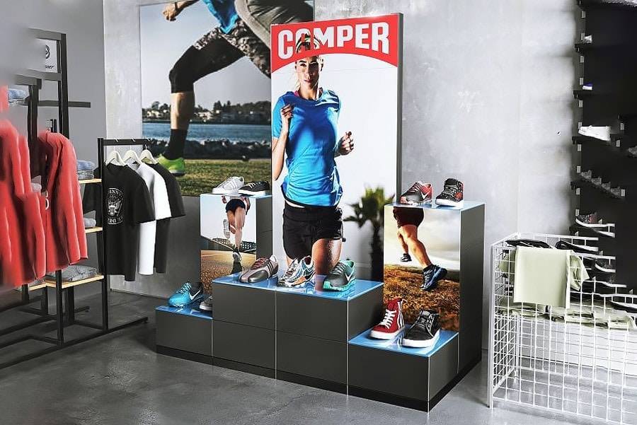 bedrukte productdisplay met presentatiewand